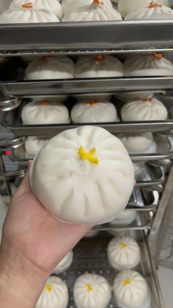 BÁNH BAO XÁ XÍU PHÔ MAI ( LỚN )